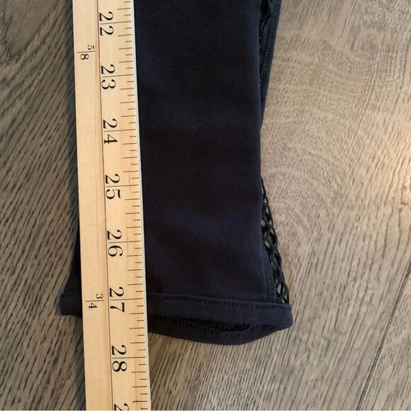 ADIDAS Leggings Women’s Medium Black Mesh Side Panels. - Picture 16 of 16